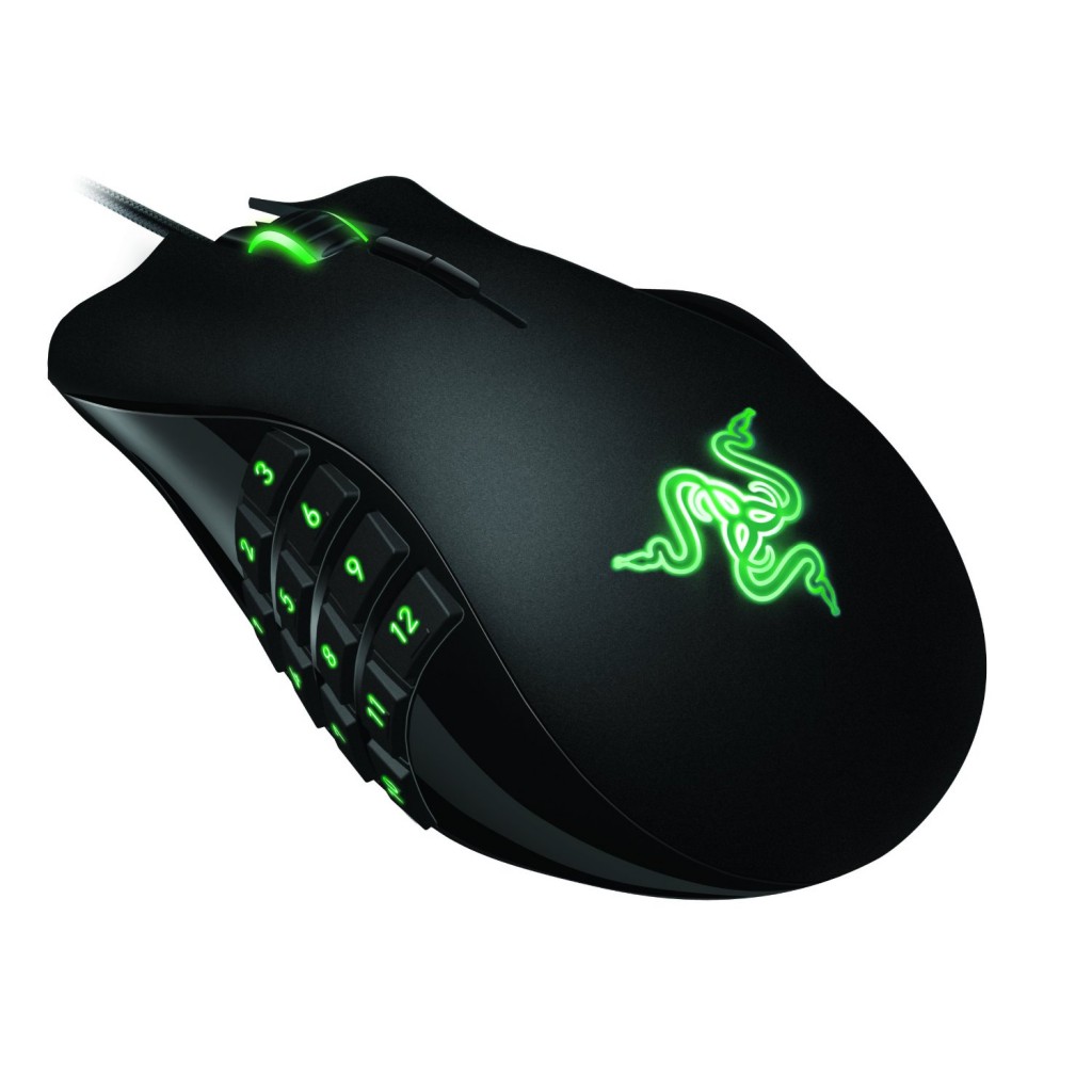 Razer Naga 2012 Edition Review | GodisaGeek.com